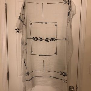 Aztec print black and white scarf